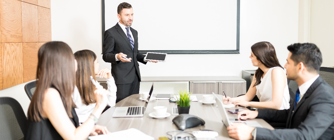 Ciclos nocivos: Por que investir em treinamentos empresariais?